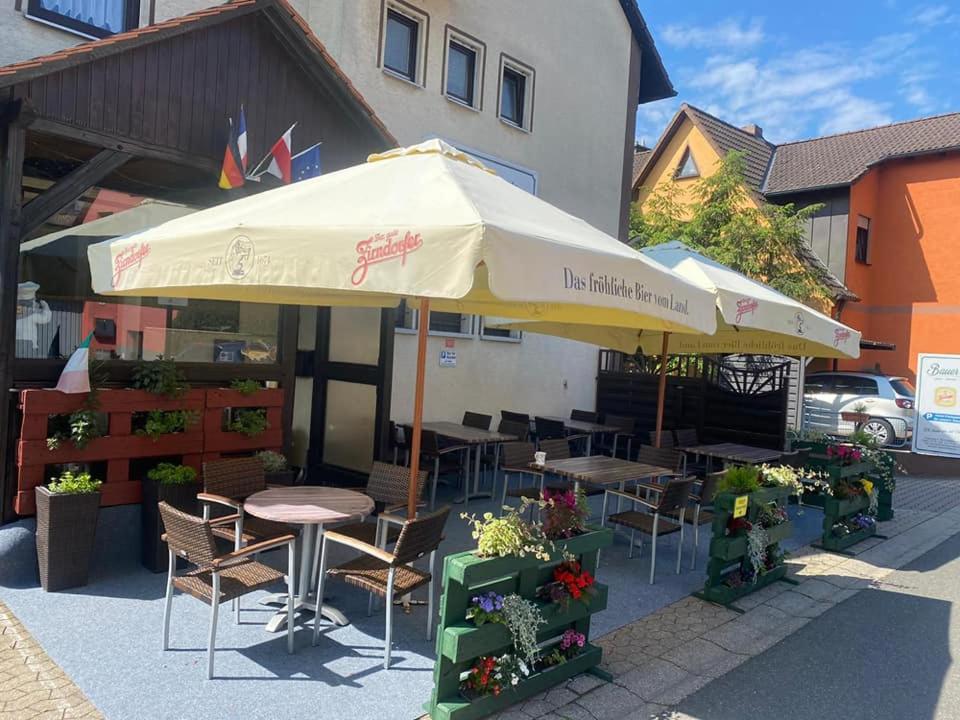 Bauer'S Pension-Restaurant-Catering Grosshabersdorf Exteriér fotografie